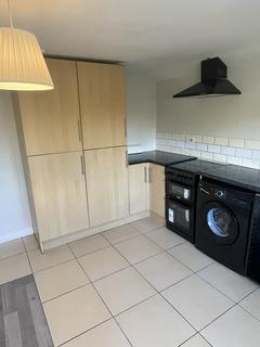 2 bedroom apartment to rent, Chester Street, Saltney