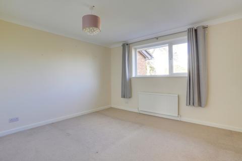 4 bedroom terraced house to rent - William Covell Close, Enfield, EN2