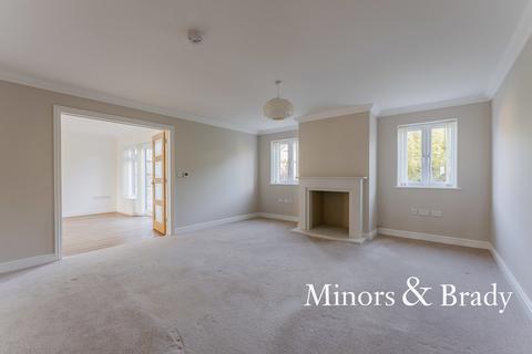 71a Blofield Corner Road, Little Plumstead, Norwich, NR13 5HU