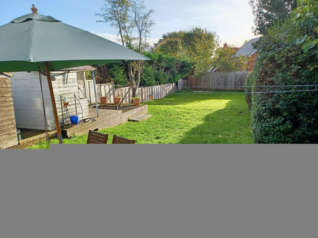 The Causeway, Petersfield 4 bed semidetached house £2,000 pcm (£462 pw)