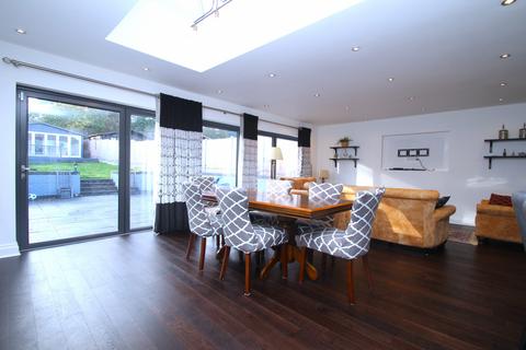 undefined, Fencepiece Road, Chigwell, Essex, IG7