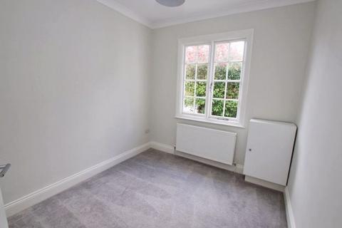 16 Brooklands Avenue, Cleethorpes, DN35 8QP