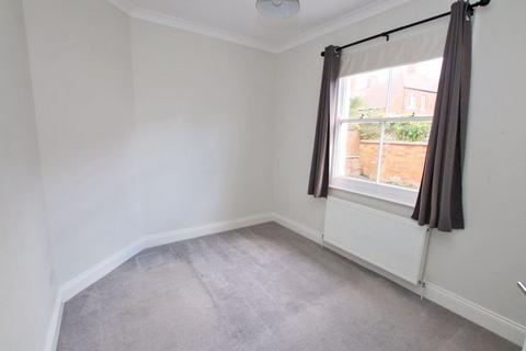 16 Brooklands Avenue, Cleethorpes, DN35 8QP