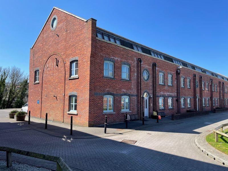 Brunel Court, Truro 2 bed apartment for sale £189,950