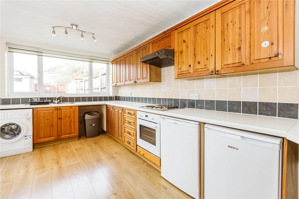 Kipling Road, Filton, Bristol, BS7 4 bed terraced house £2,100 pcm (£485 pw)