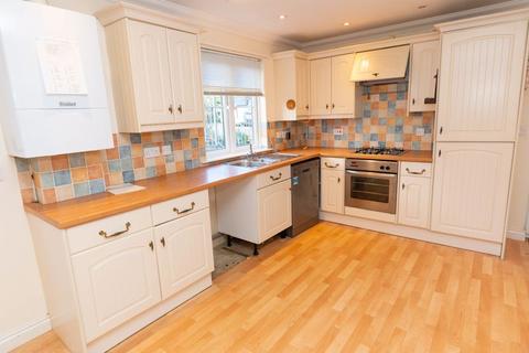 3 bedroom detached house for sale - Clatterford Road, Newport