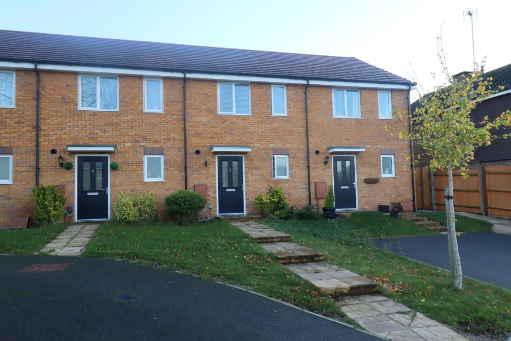 Dray Gardens, Luton, Bedfordshire, LU3 3FF 2 bed terraced house for