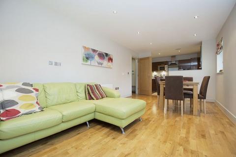 2 bedroom apartment for sale, Consero Court, Weybridge