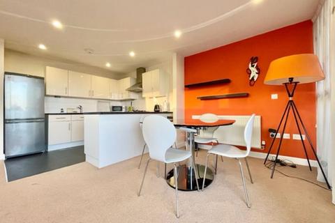 2 bedroom apartment to rent, Dragonfly Close, E13