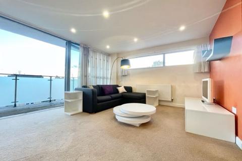 2 bedroom apartment to rent, Dragonfly Close, E13