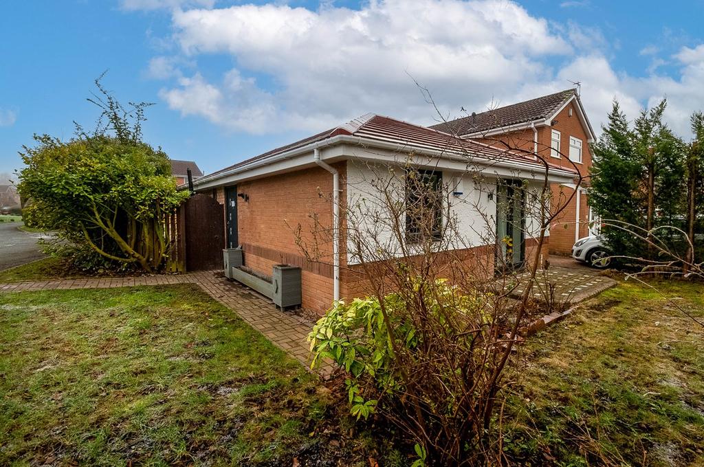 Lockerbie Close, Warrington, WA2 3 bed bungalow £425,000