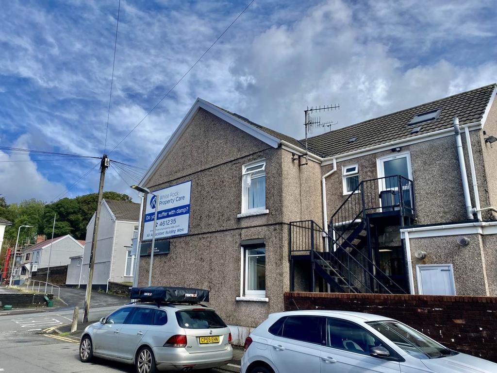 Apartment in Swansea - View 4