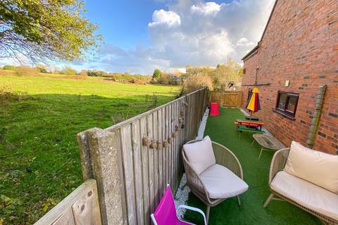 63 Dales Green, Rookery, Stoke-on-trent, ST7 4RH