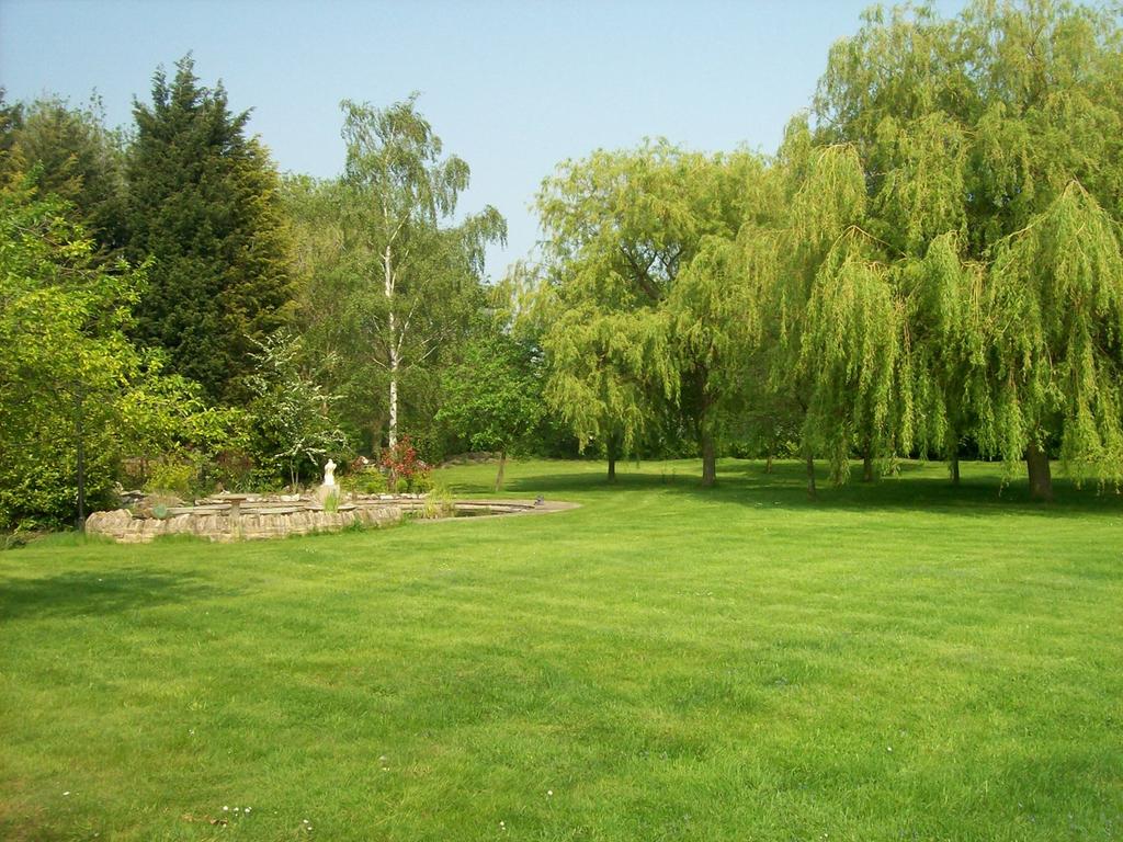 Station Road, Holme, Peterborough, PE7 4 bed detached house £2,995