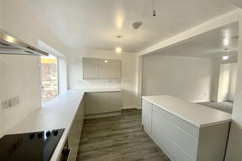 25 Greengate Road, Sheffield, S13 7QA