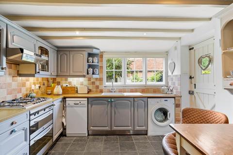 4 bedroom cottage for sale - Brewery Cottage, Norfolk Way, Uckfield