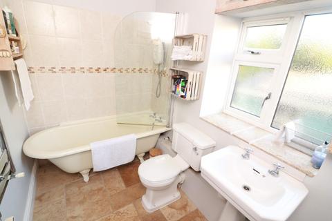 Pennant Nook Beacon Lane, Winterbourne, Bristol, BS36 1JT