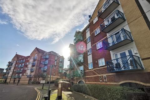 1 bedroom apartment for sale - Fitzroy House, Trawler Road, Marina, Swansea