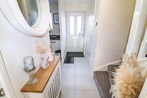 14 Cornfield Way, Nuneaton, CV10 0FR