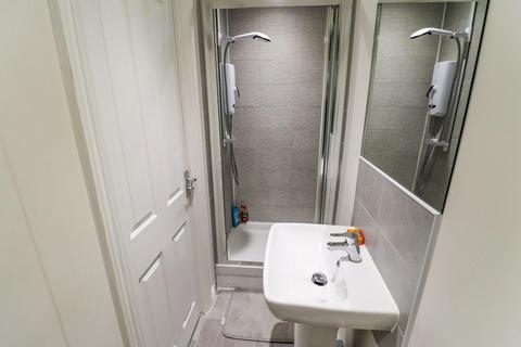 14 Cornfield Way, Nuneaton, CV10 0FR