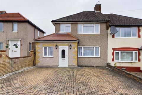 57 Grenville Road, New Addington, Croydon, CR0 0NZ