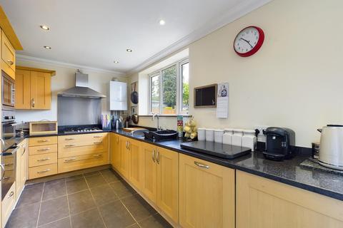 57 Grenville Road, New Addington, Croydon, CR0 0NZ