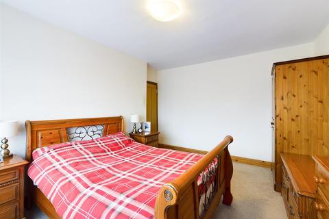 57 Grenville Road, New Addington, Croydon, CR0 0NZ