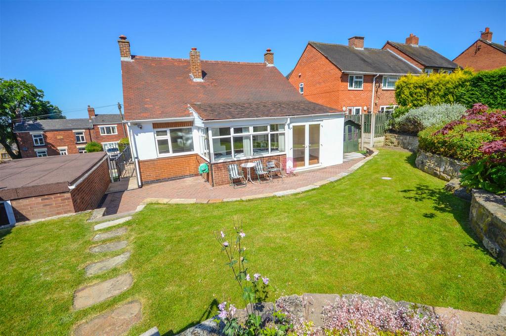 Kirkcroft Lane, Killamarsh, Sheffield, S21 2 bed detached bungalow for sale £299,950