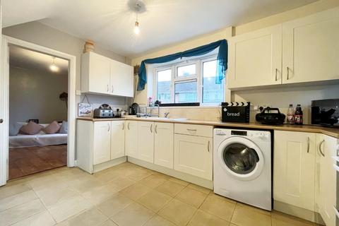 8 Farnell Grove, Hartlepool, TS25 4DQ