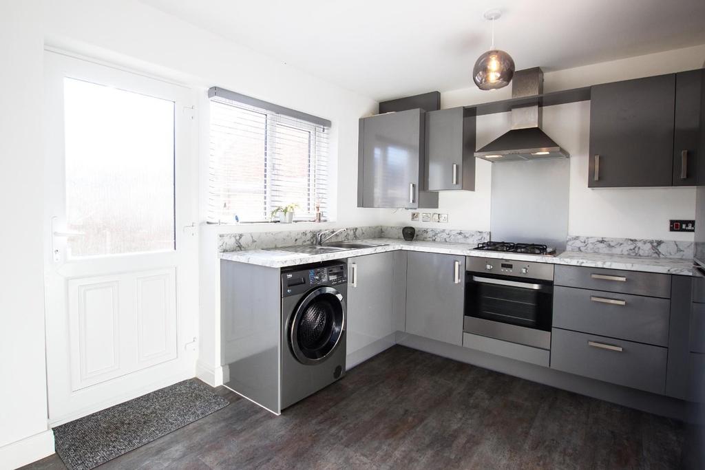 Kitchen .jpg
