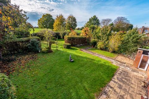 3 bedroom bungalow for sale - The Street, Kennington, Ashford TN24
