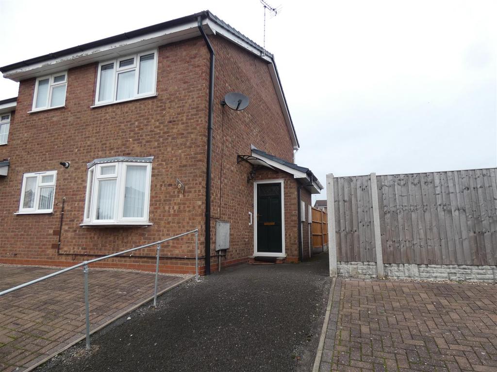 Britannia Drive, Stretton, BurtonOnTrent 1 bed townhouse £119,950