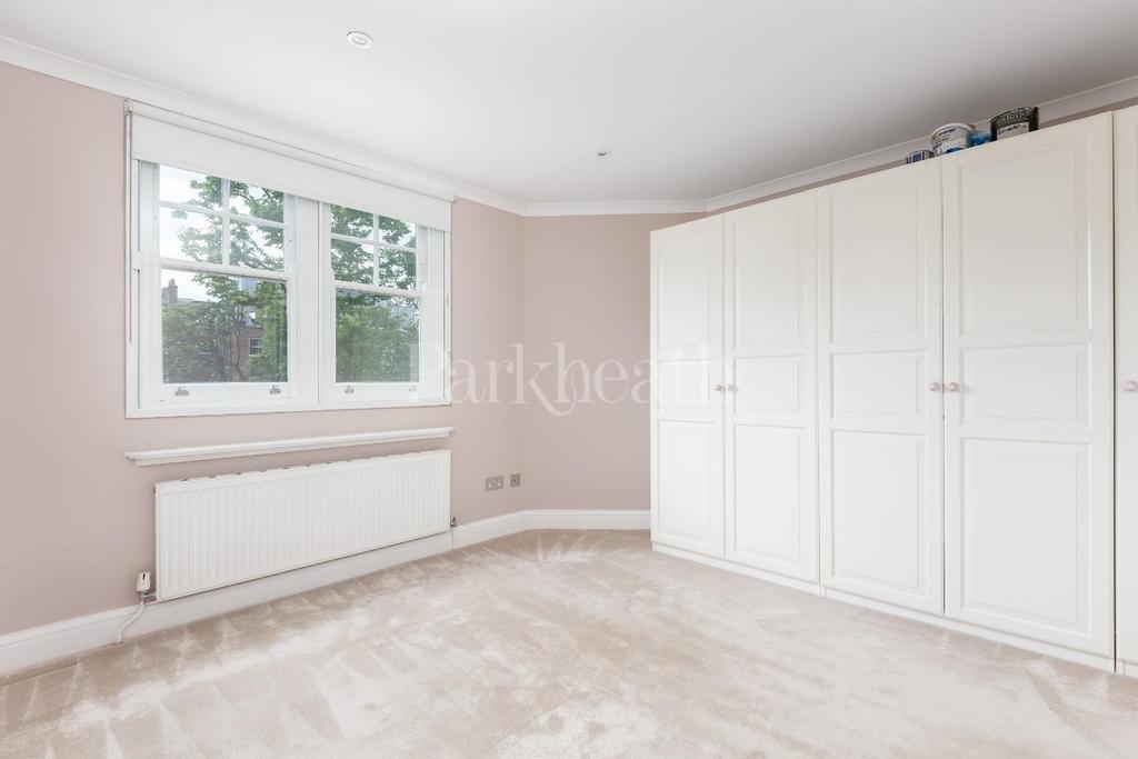 Maxwell Court, 67 Eton Avenue-4.jpg