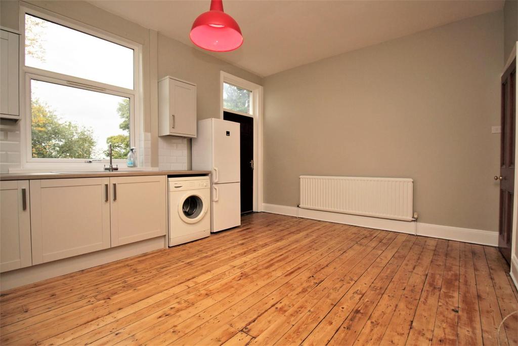 Westover Road, Bramley, Leeds, LS13 3PG 3 bed terraced house £895 pcm