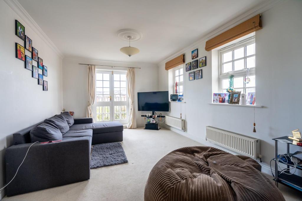 Phoenix Boulevard, York 2 bed apartment £210,000