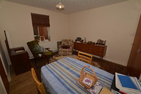 2 bedroom detached bungalow to rent - Baines Avenue, Balderton, Newark