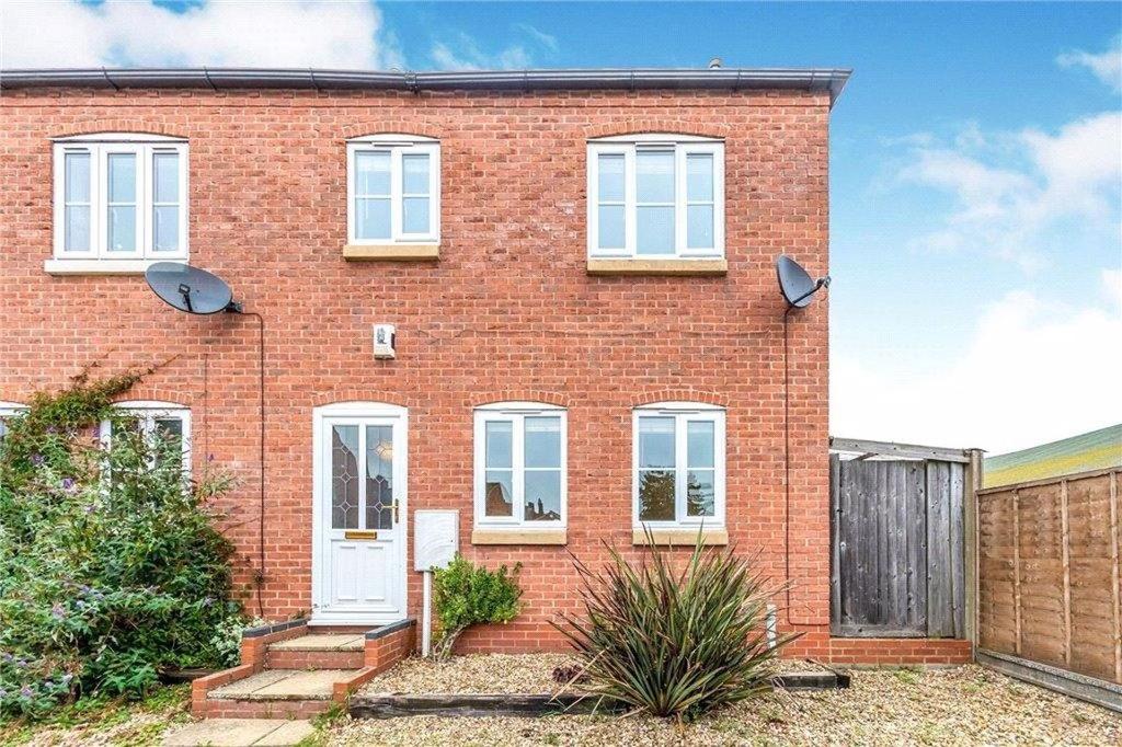 Firth Park, Uppingham, Rutland, LE15 9SZ 3 bed townhouse to rent £925