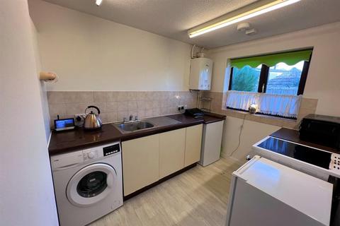 8 Lea Close, Ash, Aldershot, GU12 6ND