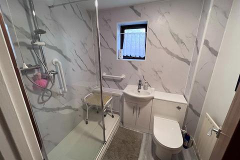 8 Lea Close, Ash, Aldershot, GU12 6ND