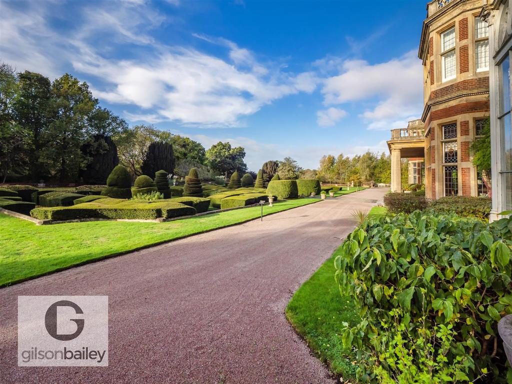 14 Whitlingham Hall-13.jpg