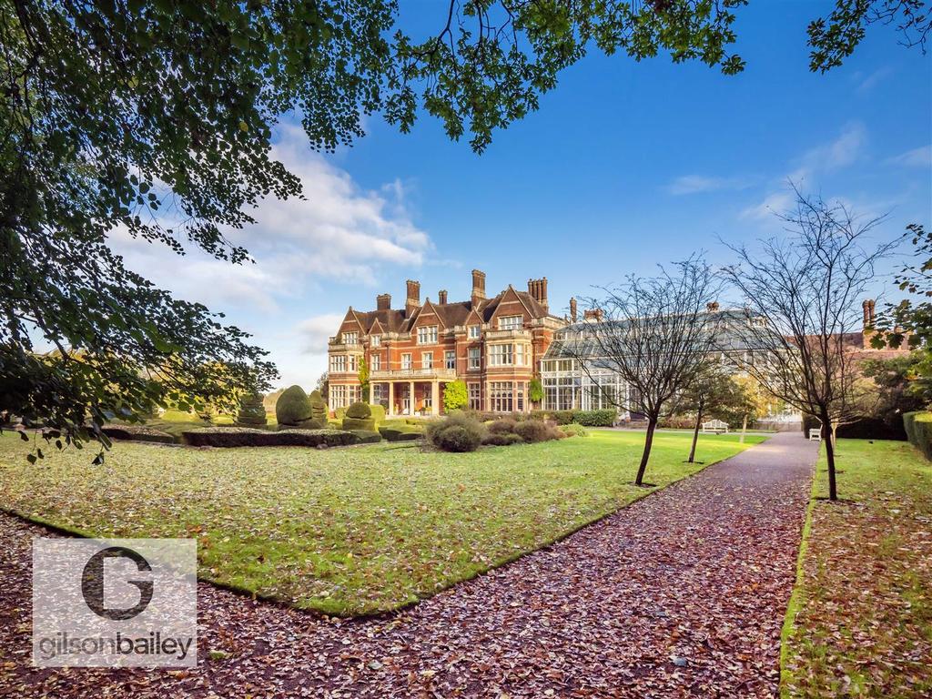 14 Whitlingham Hall-17.jpg