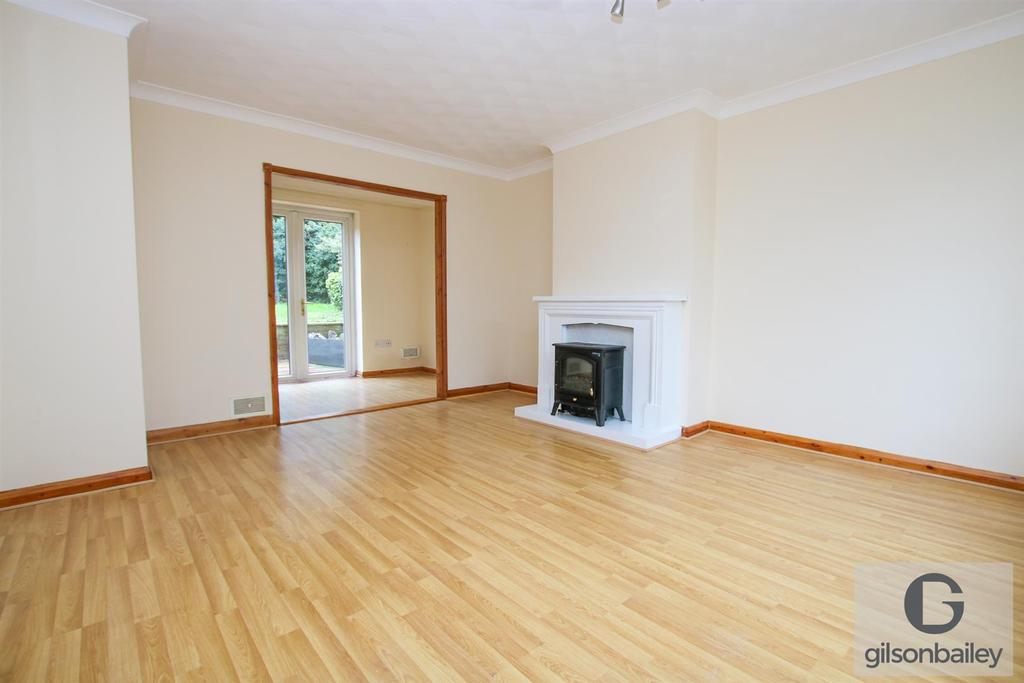 Road, Norwich 3 bed semidetached house £275,000