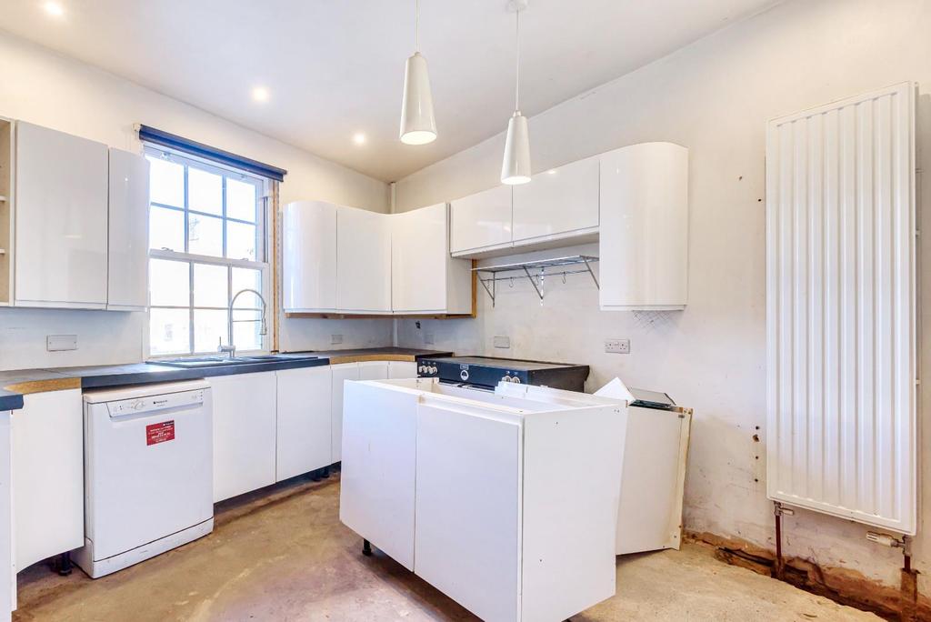 Kitchen breakfast room