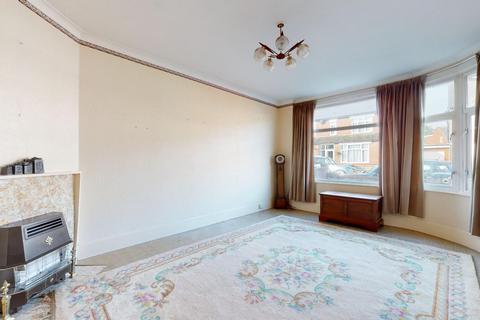 15 Meadow Road, Gravesend, DA11 7LR