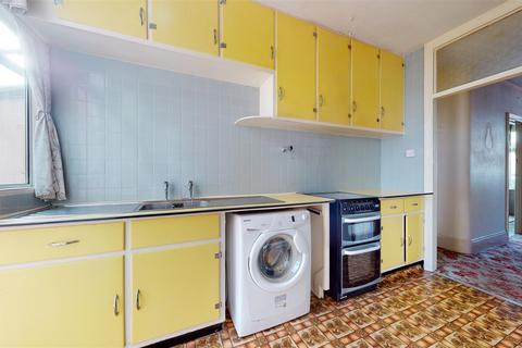15 Meadow Road, Gravesend, DA11 7LR