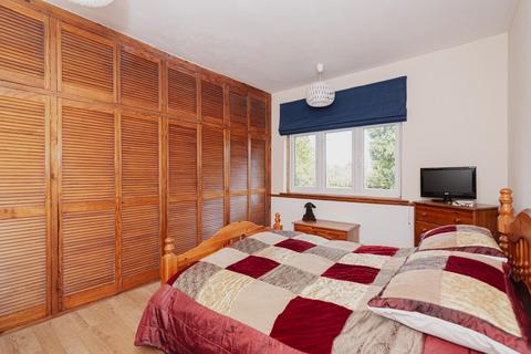 99 Wickham Avenue, Cheam, Sutton, SM3 8EB