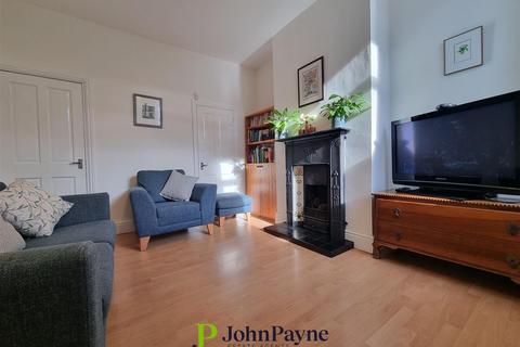31 Hawkins Road, Coventry, CV5 6HZ