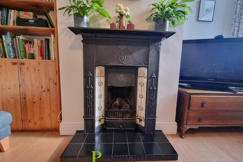 31 Hawkins Road, Coventry, CV5 6HZ