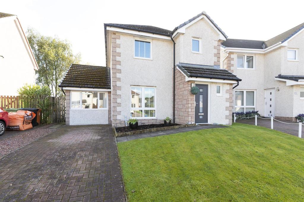Ivy Leaf Place, Lennoxtown 4 bed detached house for sale £245,000