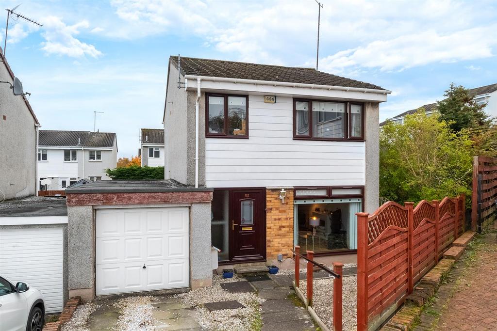 Pinewood Ave, Lenzie 3 bed detached house £265,000